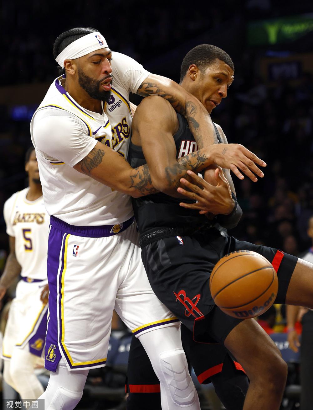 她们将在下 她们将在下