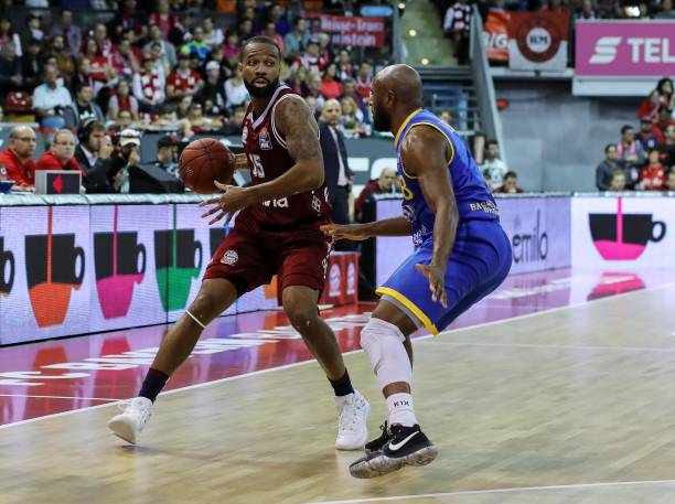 样对选手提 样对选手提