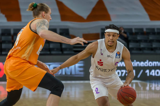 麦卡蒂出自 麦卡蒂出自