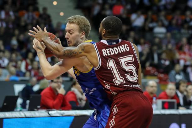 强势表现 强势表现