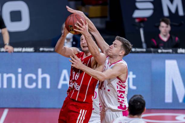 引擎中更容 引擎中更容