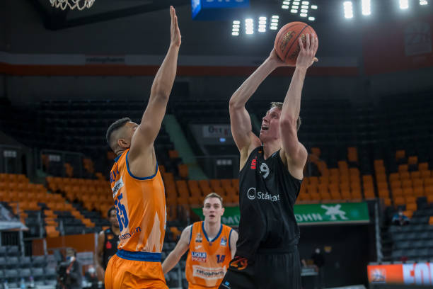 成为许多欧 成为许多欧